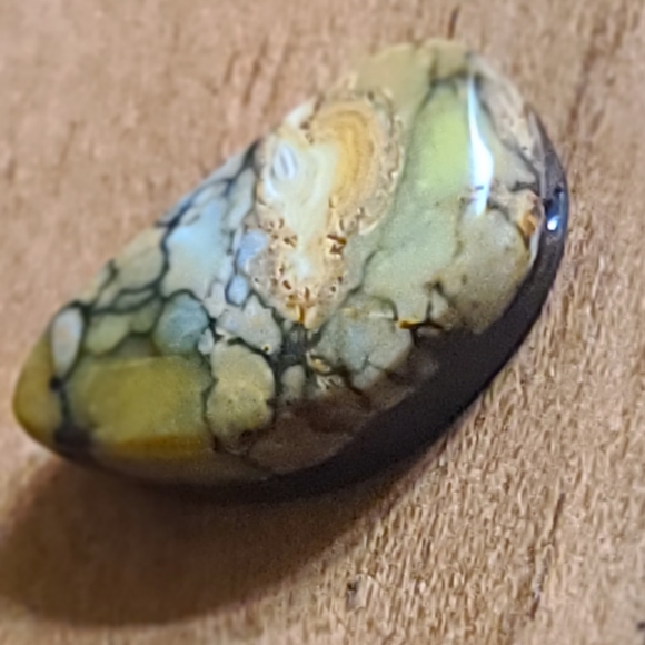 Rare & collectible genuine 7 Dwarfs Turquoise/variscite cabochon, backed. - Picture 2 of 6
